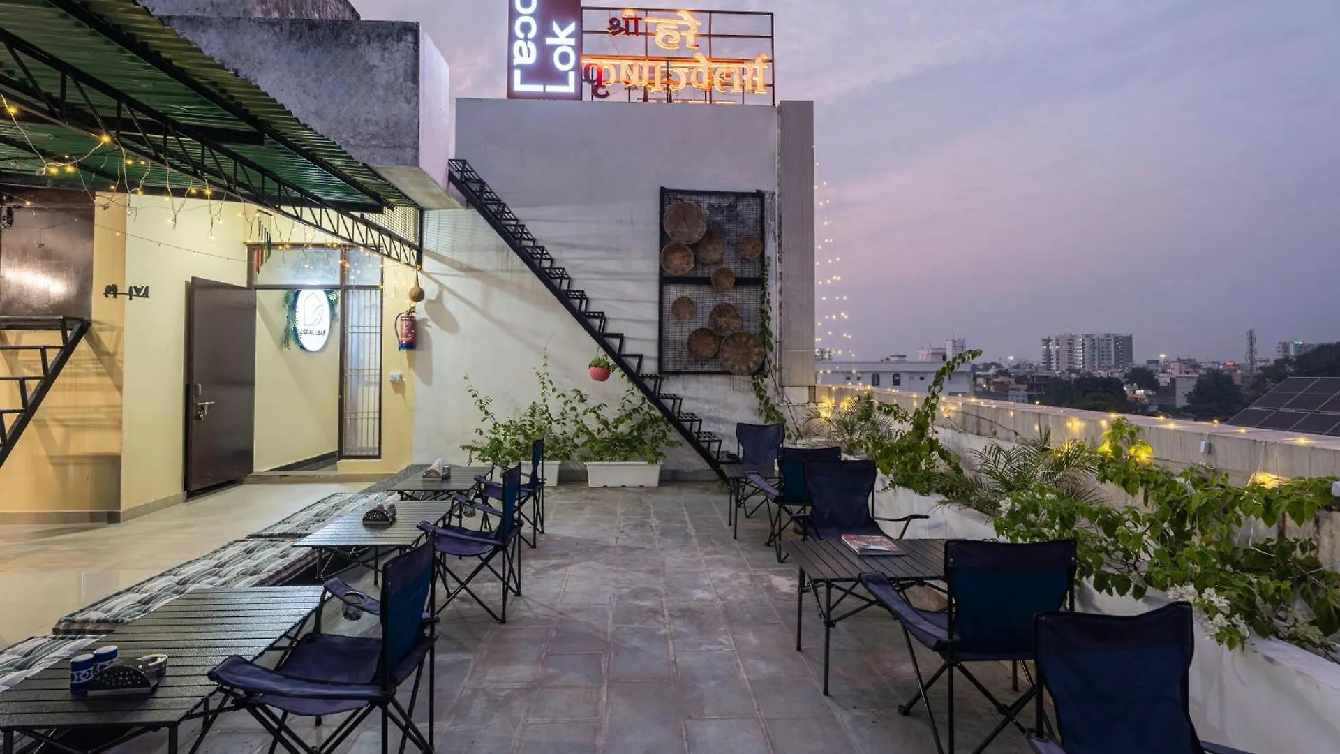 Local Lok Hostel Varanasi