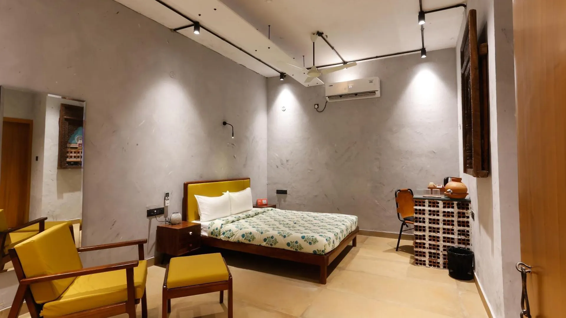Local Lok Hostel Varanasi India